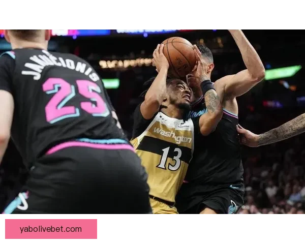 哈克斯狂砍32分率热火大胜奇才比分定格152比136